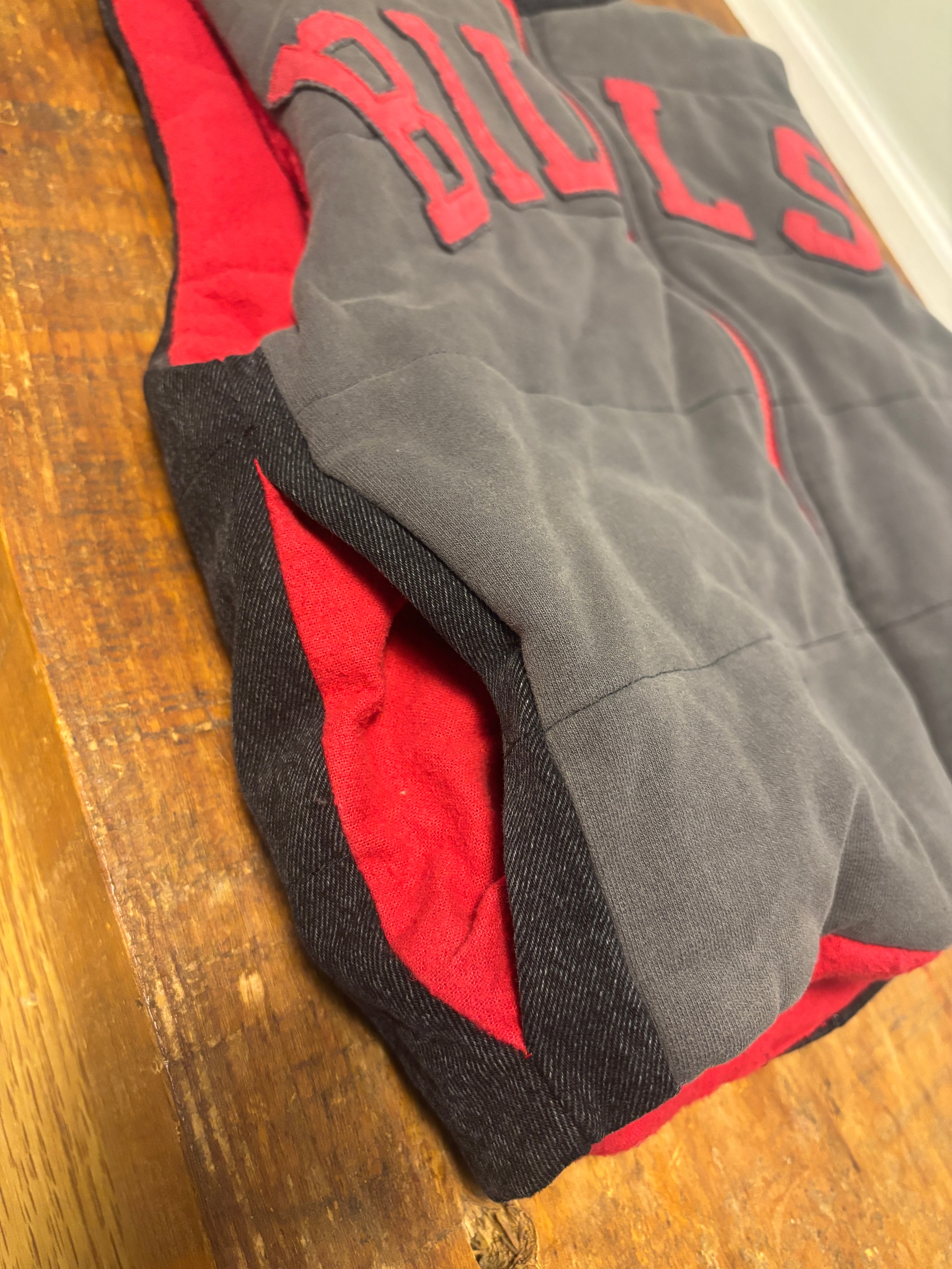 Buffalo Bills Appliqué Fleece Vest — Size S