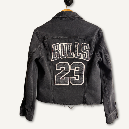 Chicago Bulls Cropped Denim Jacket — Size S