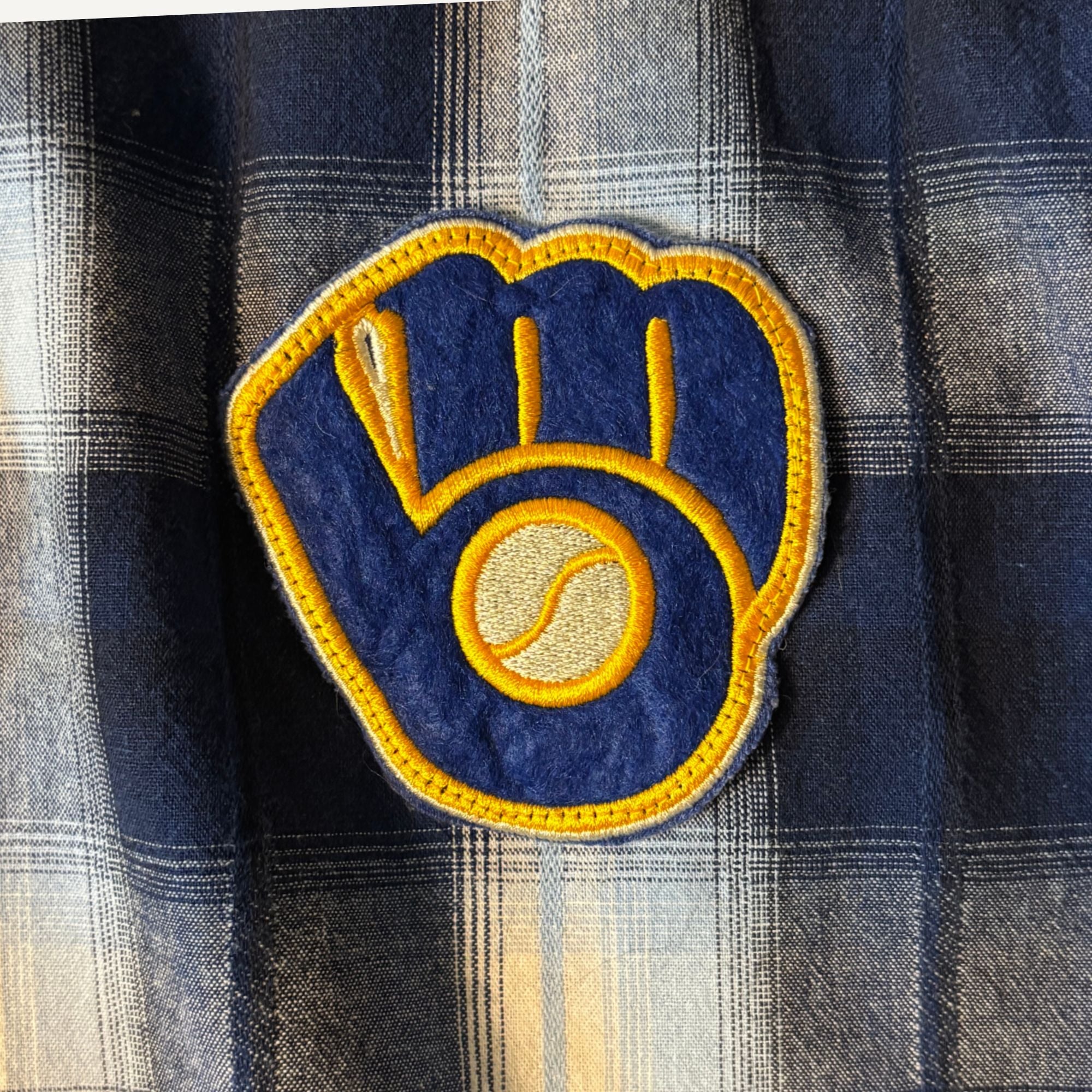 Milwaukee Brewers Cropped Short Sleeve Shirt— Size M